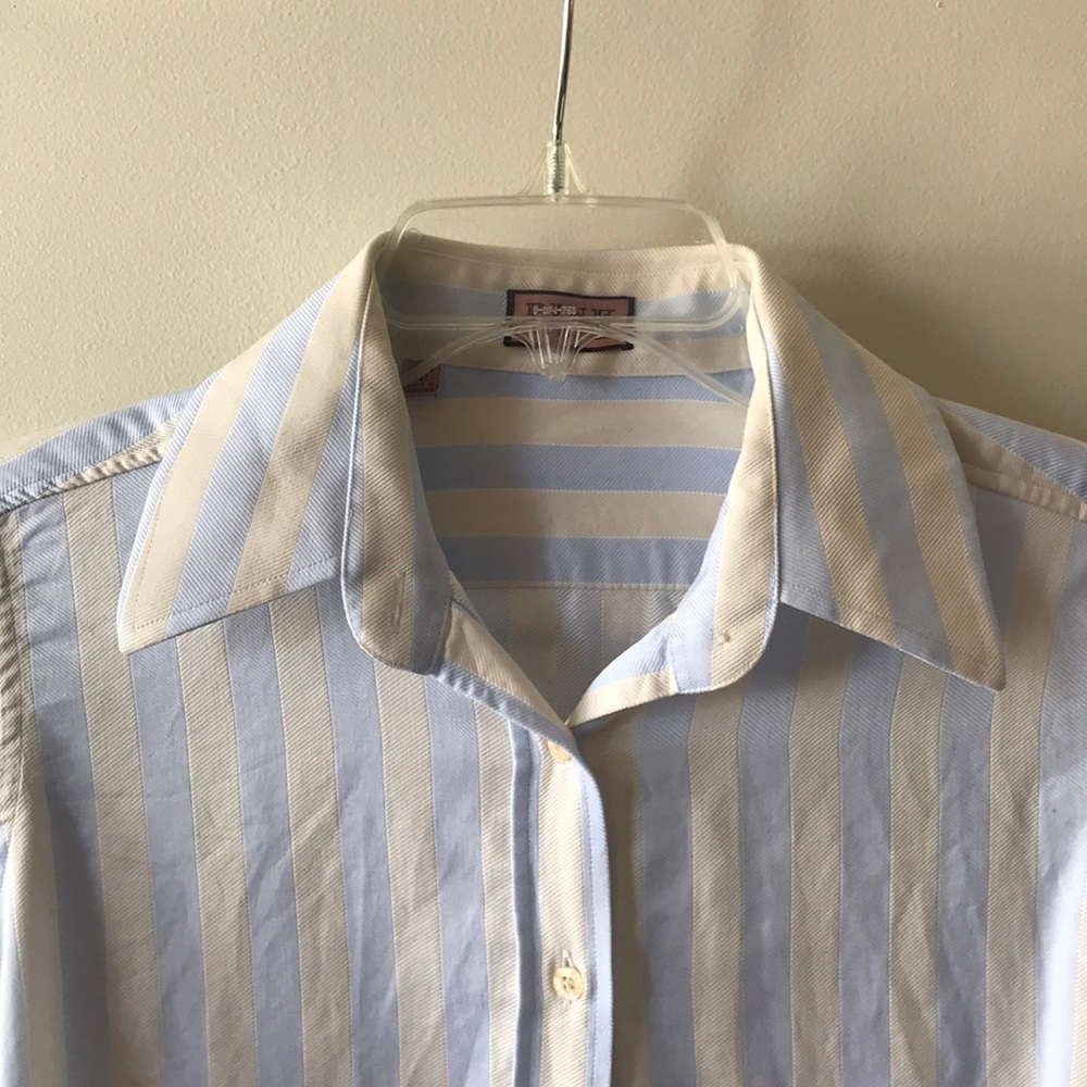 Thomas Pink button shirt